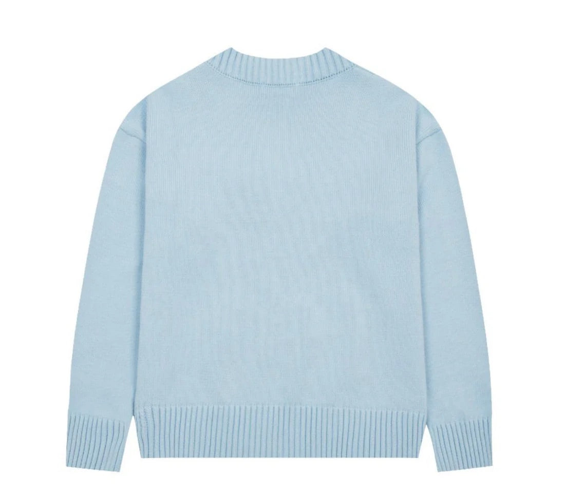 Modischer Strickpullover